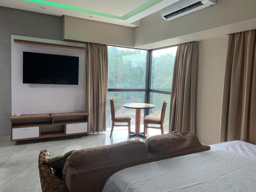 Flat No Tropical Executive Hotel Манаус Екстериор снимка
