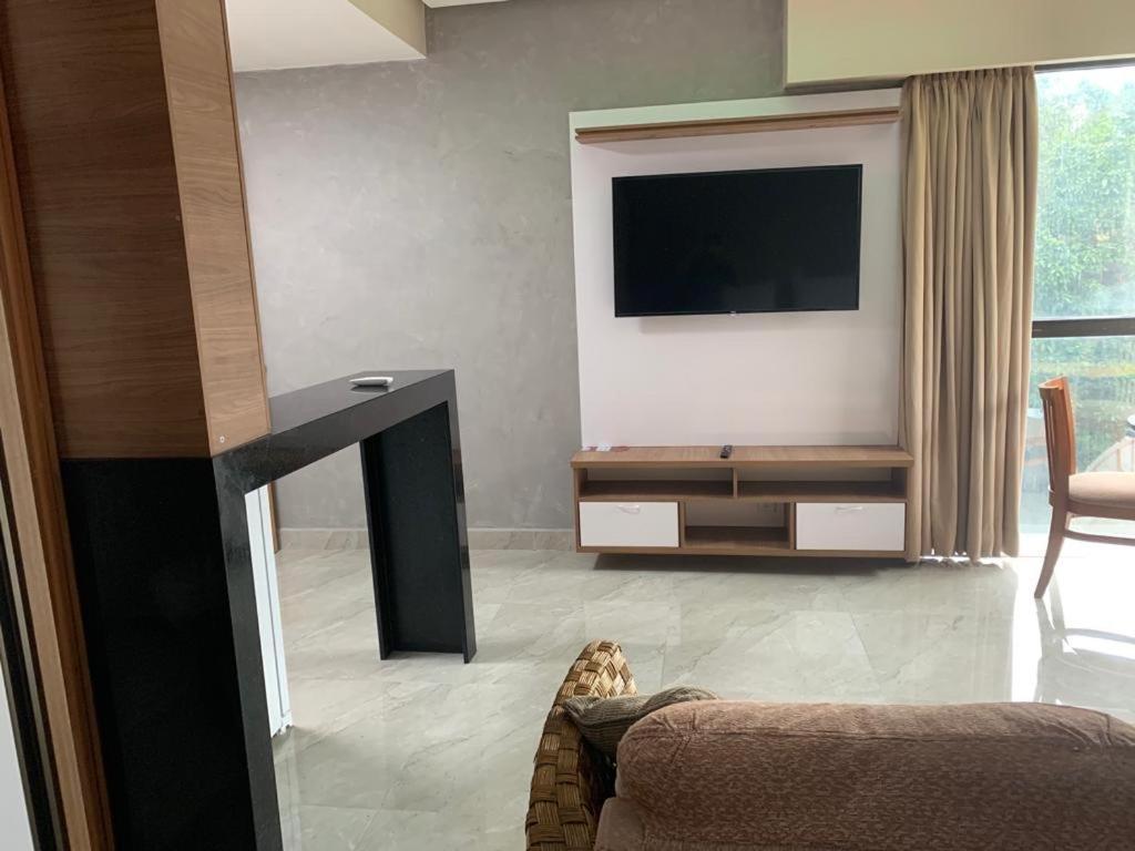 Flat No Tropical Executive Hotel Манаус Екстериор снимка