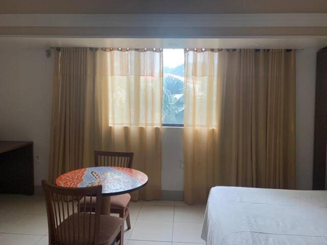 Flat No Tropical Executive Hotel Манаус Екстериор снимка